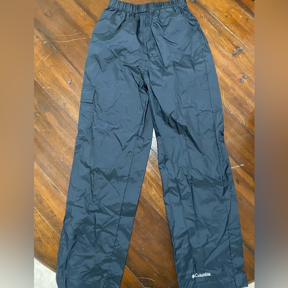 Columbia youth rain/wind pants size small.